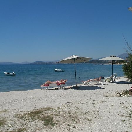 Beach Apartments Toni Подстрана Экстерьер фото