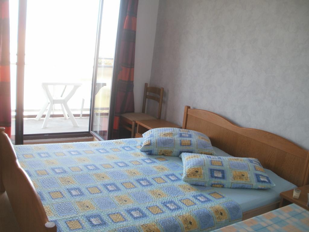 Beach Apartments Toni Подстрана Экстерьер фото